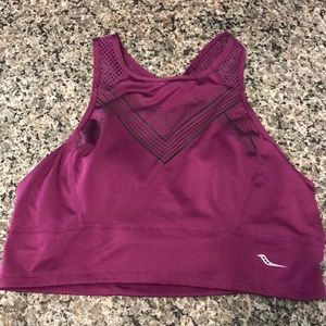 Saucony sports bra top